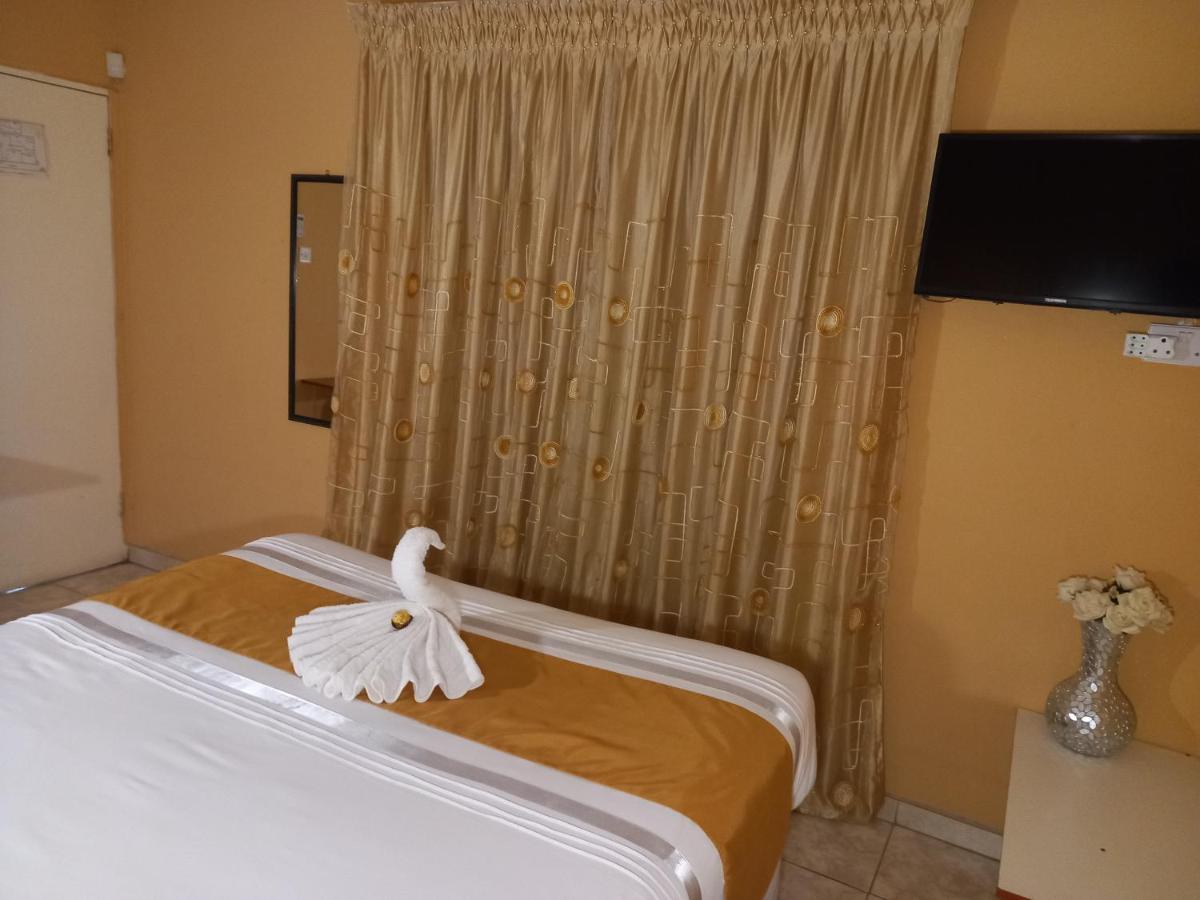 Rest Shade Bed And Breakfast Palapye Extérieur photo